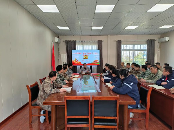 【理論宣講】鑫巖公司開展以學(xué)鑄魂，在‘點(diǎn)線面’上下功夫宣講活動