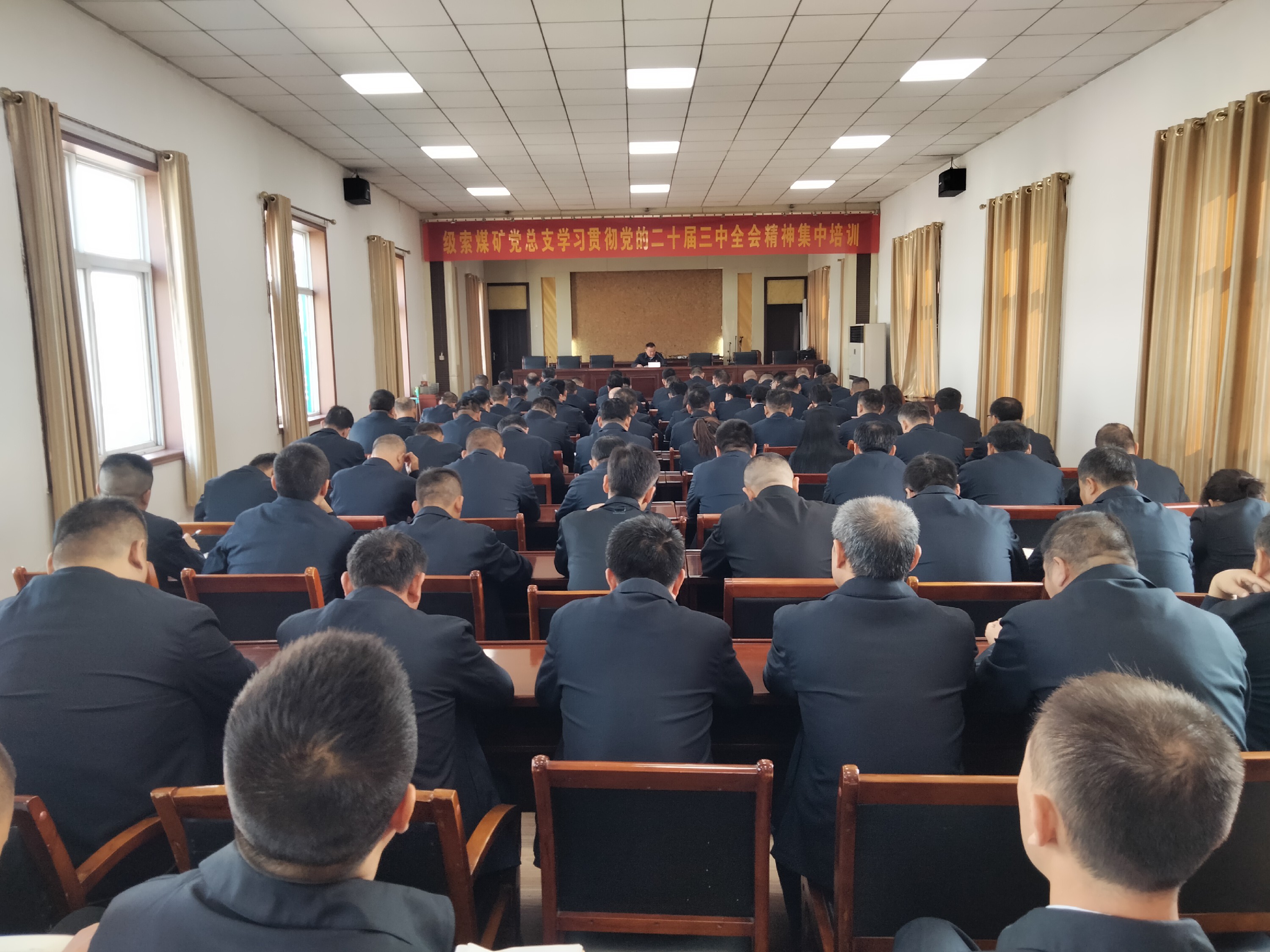 1728544236168816.jpg 1728544236168816.jpg