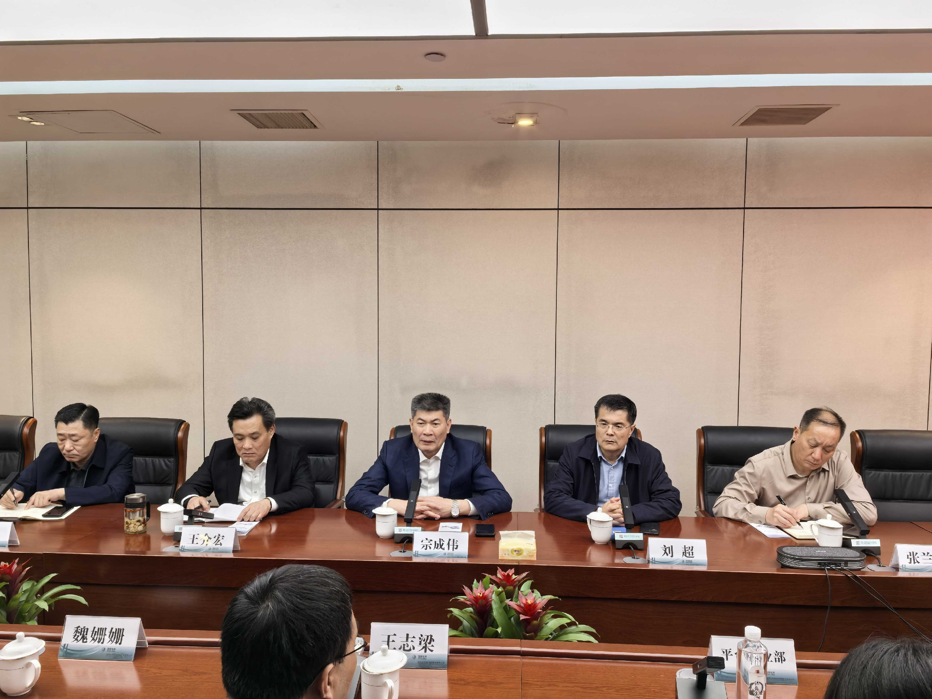 1744276636186443.jpg 1744276636186443.jpg