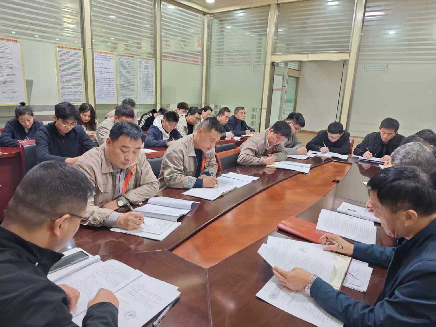 東大煤礦召開(kāi)2025年宣傳工作會(huì)議