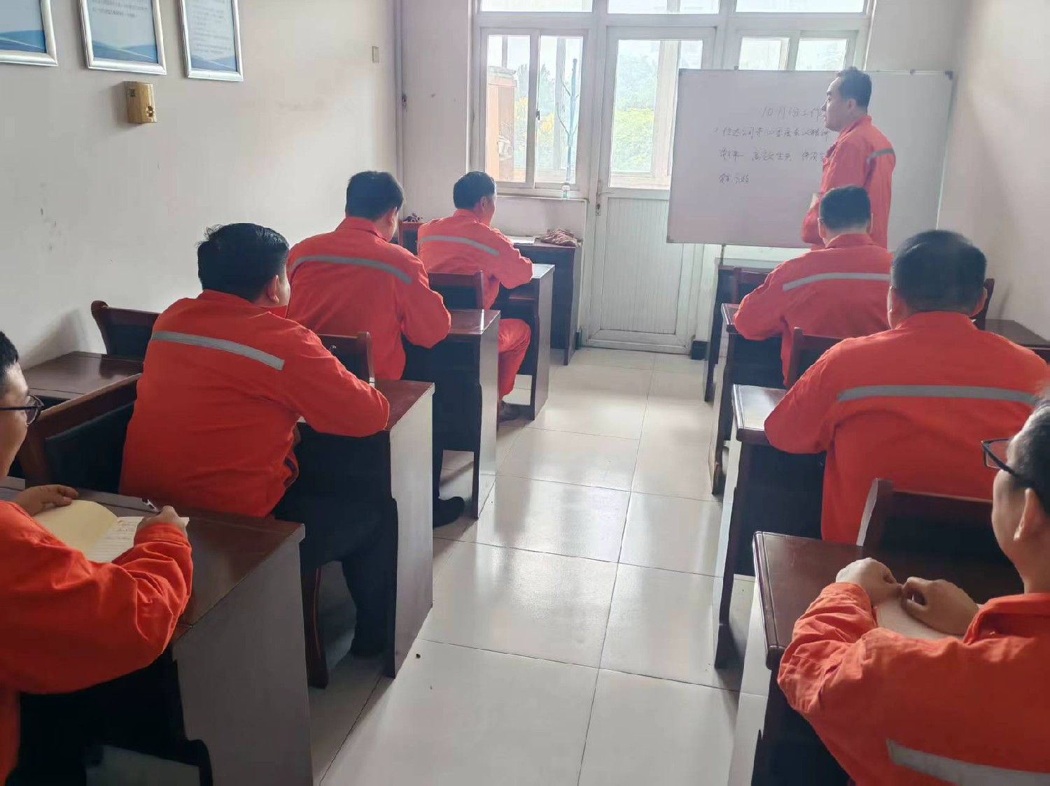 東大煤礦開展兼職救護(hù)隊冬季訓(xùn)練